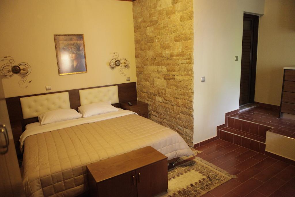 Apartamento Xenonas Platia Káto Loutrákion Habitación foto