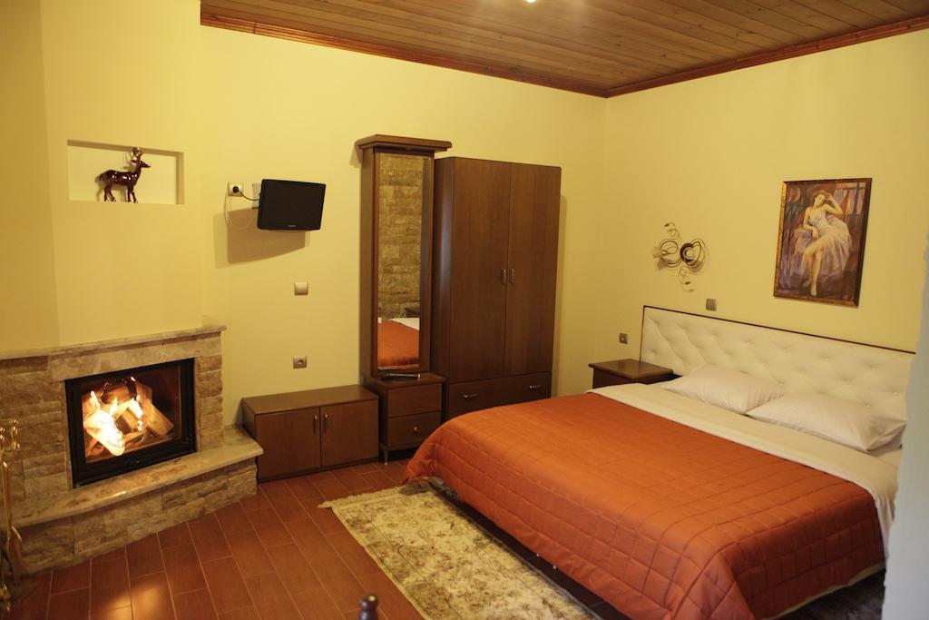 Apartamento Xenonas Platia Káto Loutrákion Habitación foto